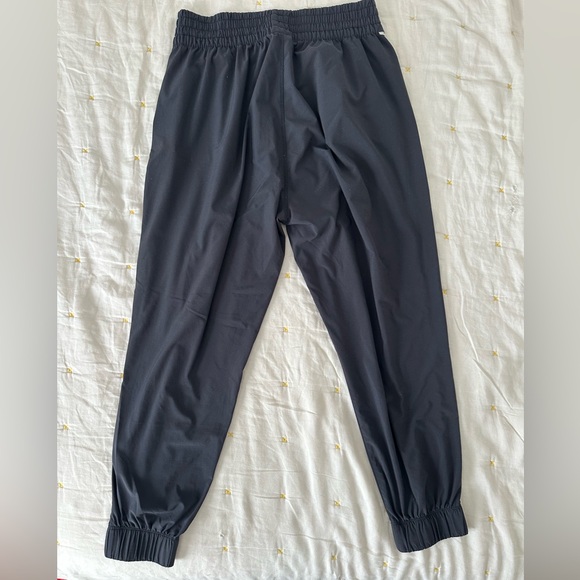 Vuori The Villa Jogger | Black | Size Large - Picture 8 of 9